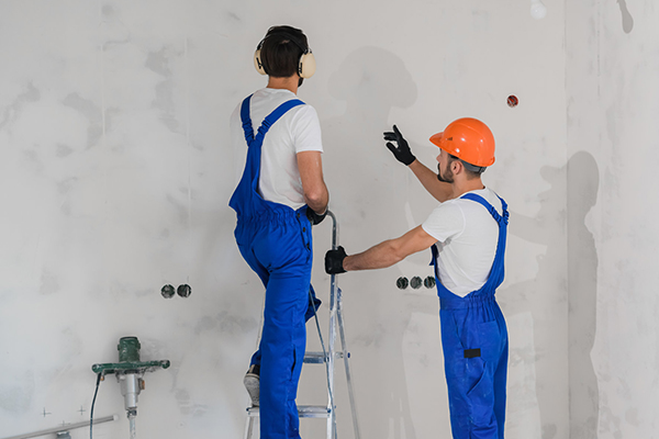 Painters and decorators insurance feature image
