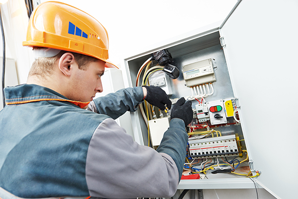 electricians insurance feature image