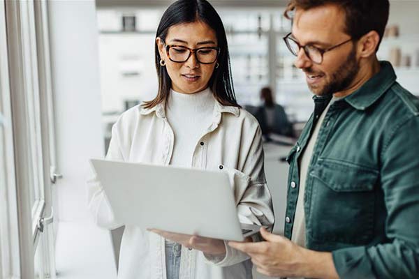 Refer a Friend to Caunce OHara for their freelancer insurance.